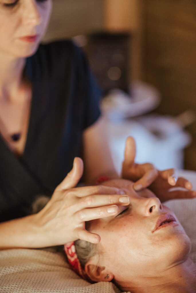 massaggi e ginnastica facciale 