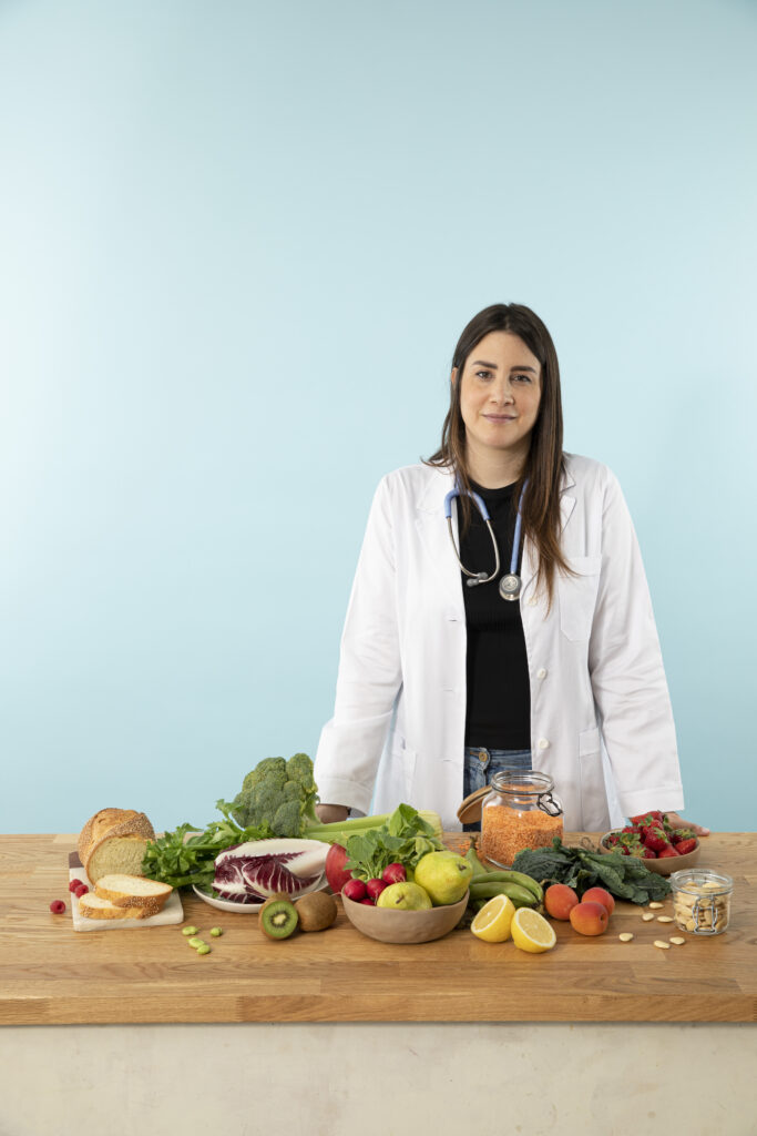salute è servita il nuovo libro di Silvia Goggi che parla di ricette salutari e vegane facili per tutta la famiglia